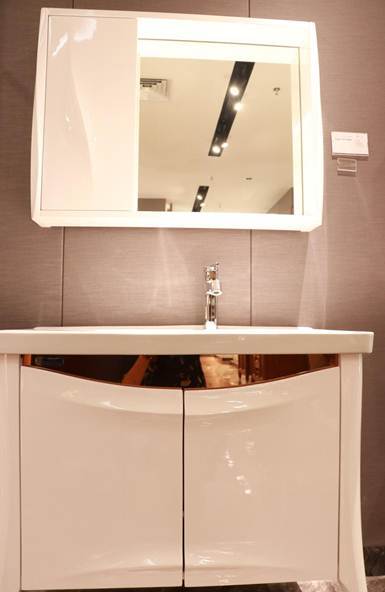 测评产品:赛唯雅SD3-33809浴室柜