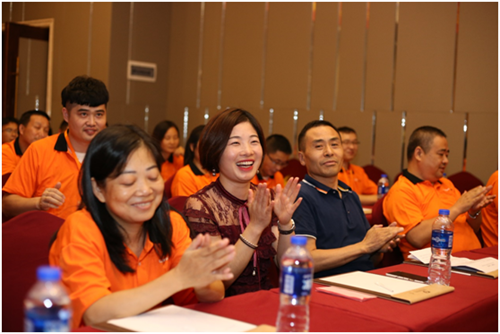 在武汉舵落口,冠华照明旗舰店让你眼前一亮