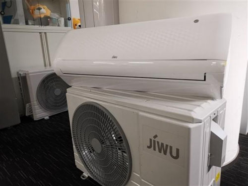 苏宁首款空调朋友圈曝光 空调大佬怎么看?