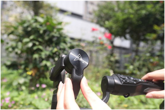 自媒体短视频拍摄神器——奥川SMART S1手机稳定器全面评测