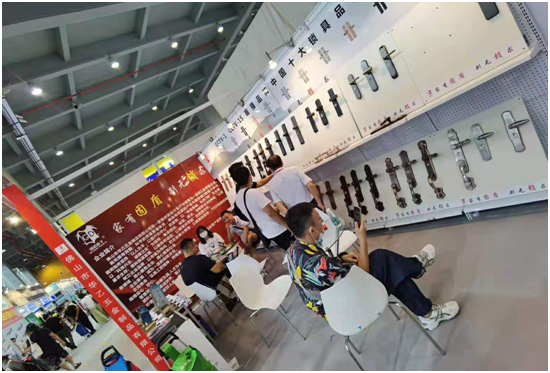 如期而至!固盾五金出席行业盛典——中国建博会(广州)