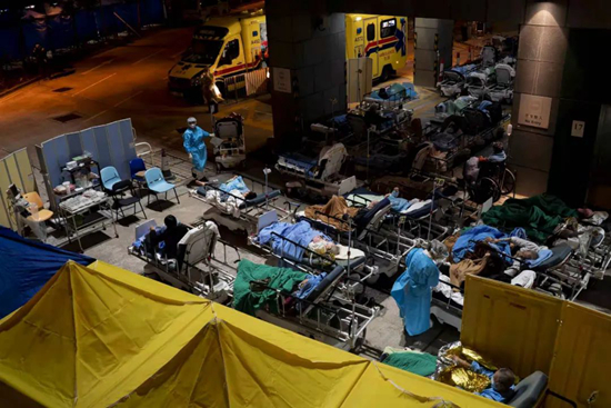 皇朝家居捐赠20000张床垫 支援香港方舱医院!