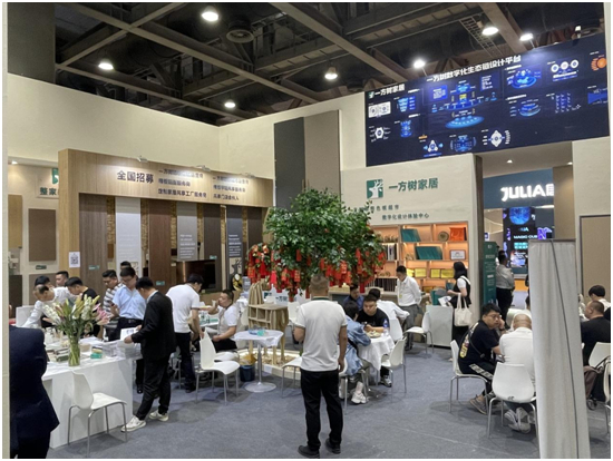 自然之道,家居之首——一方树家居携驯鹿惊艳广州家居展!