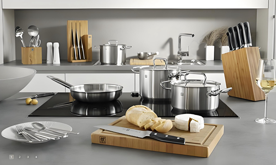 迎战强敌:厨房电器企业防御与反击之道